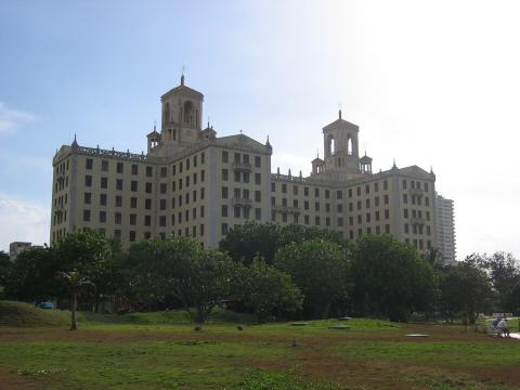 2004AnniversaryTrip0026-Cuba-HotelNacional