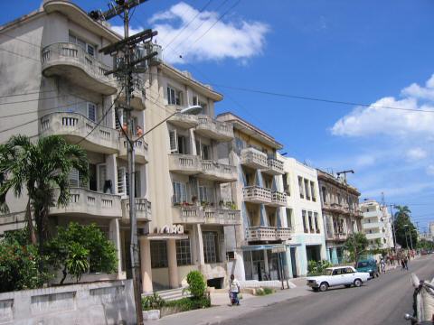 2004AnniversaryTrip0049-Cuba-Houses2