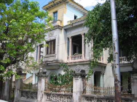 2004AnniversaryTrip0051-Cuba-Houses4