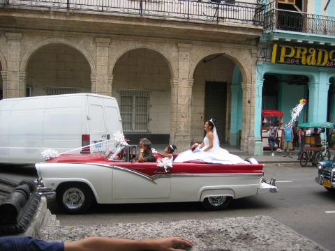 2004AnniversaryTrip0077-Cuba-FifteenYearCelebration