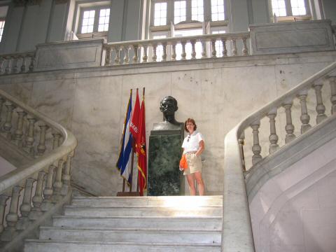 2004AnniversaryTrip0102-Cuba-RevolutionMuseum-BatistaPalace1